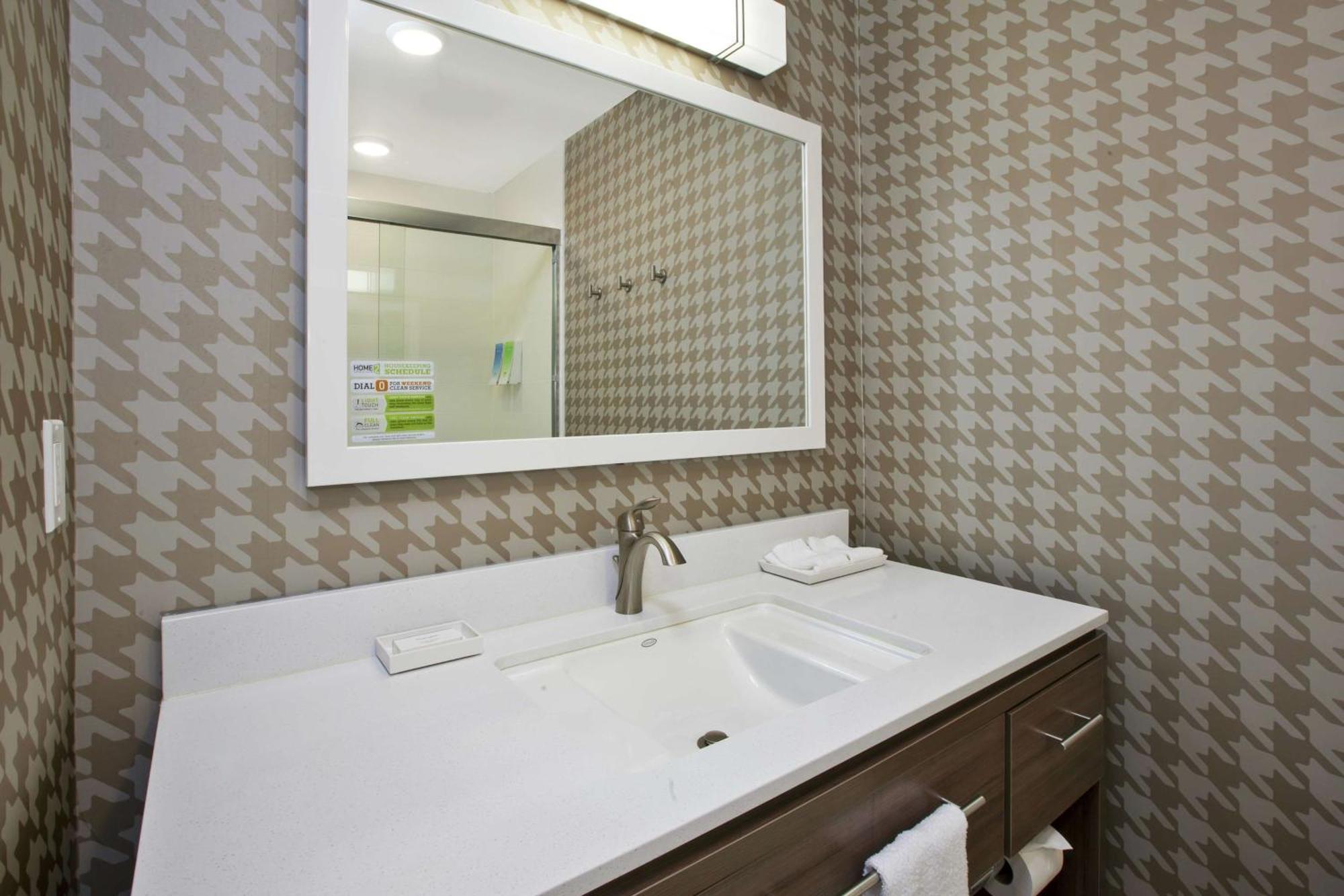 Home2 Suites By Hilton West Bloomfield, Mi Farmington Hills Exterior photo